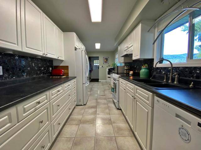 371 DEEJAY ROAD, Barriere, BC V0E 1E0