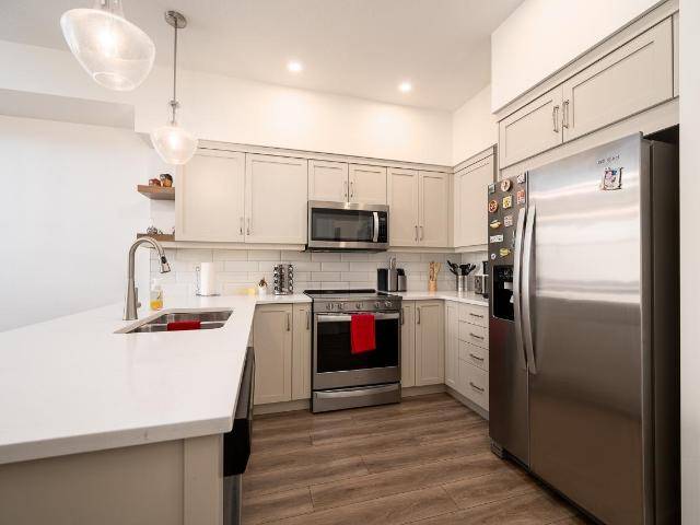 112 200 GRAND BOULEVARD, Kamloops, BC V2C 0H3