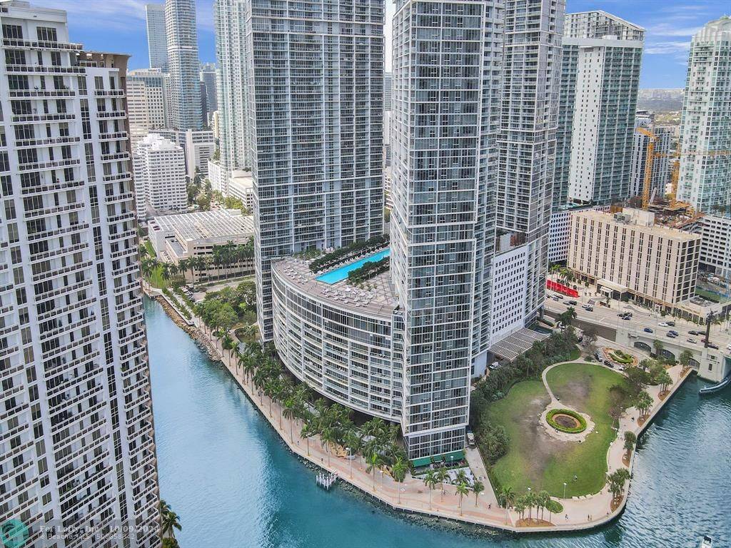 Miami, FL 33131,465 Brickell Ave  #1401