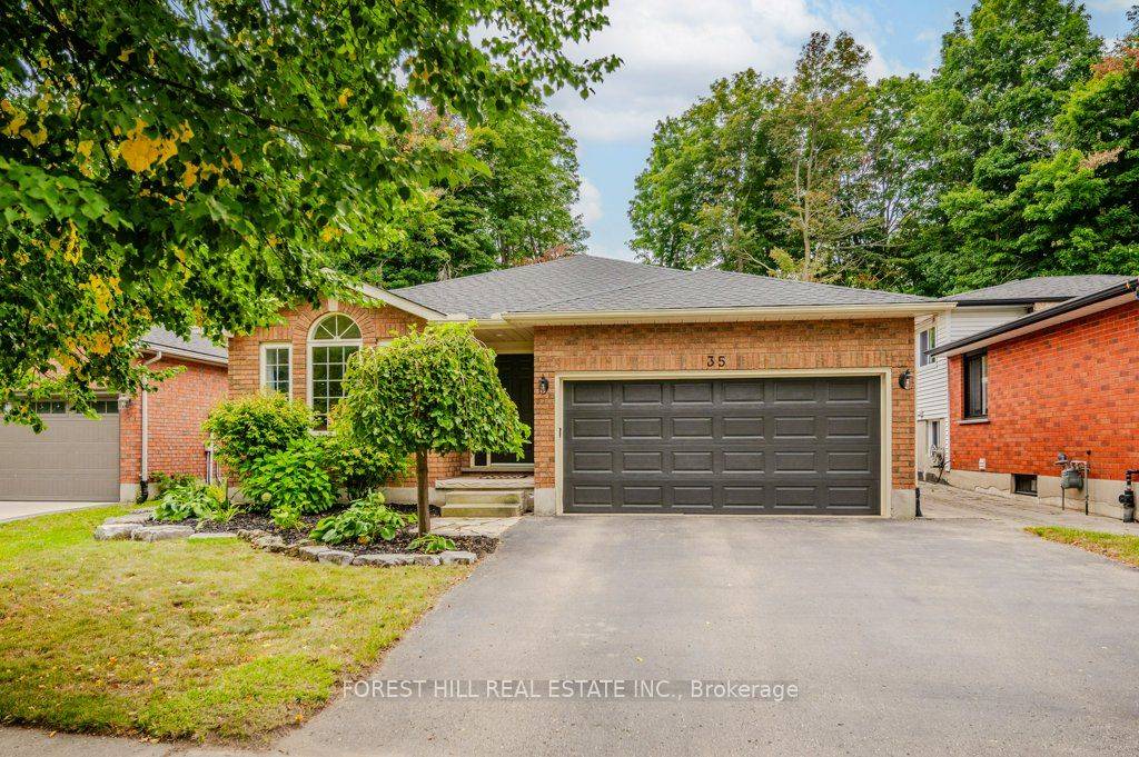 Kitchener, ON N2N 3C6,35 Cora DR