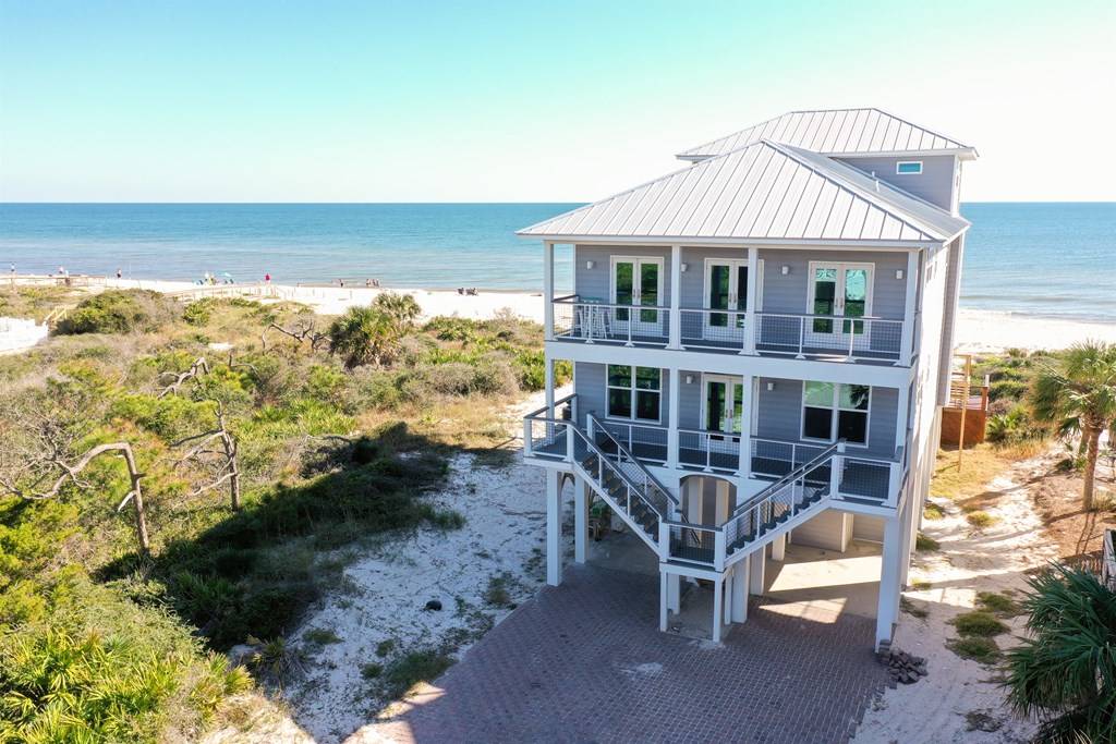 St. George Island, FL 32328,2242 Sailfish Dr