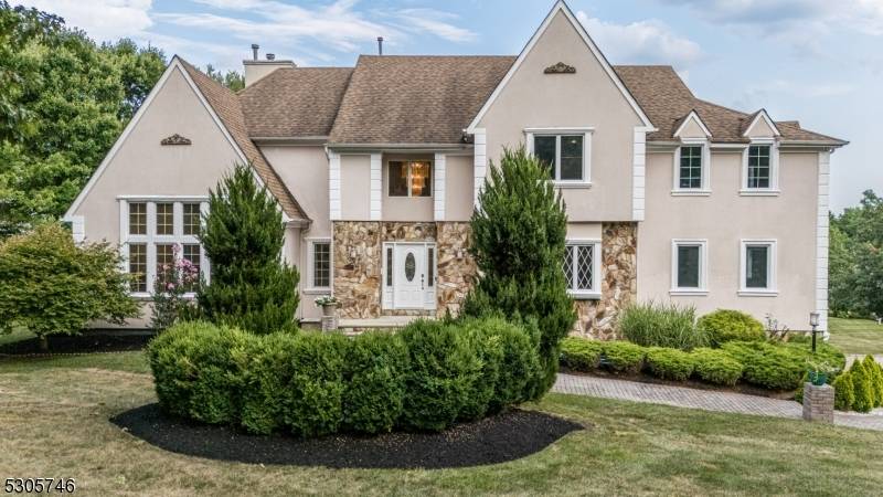 Long Hill Twp., NJ 07980,103 Saint Josephs Dr