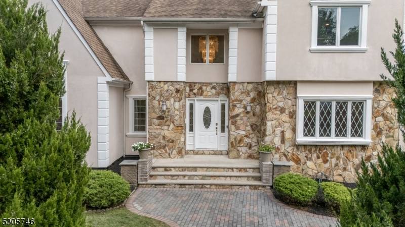 Long Hill Twp., NJ 07980,103 Saint Josephs Dr