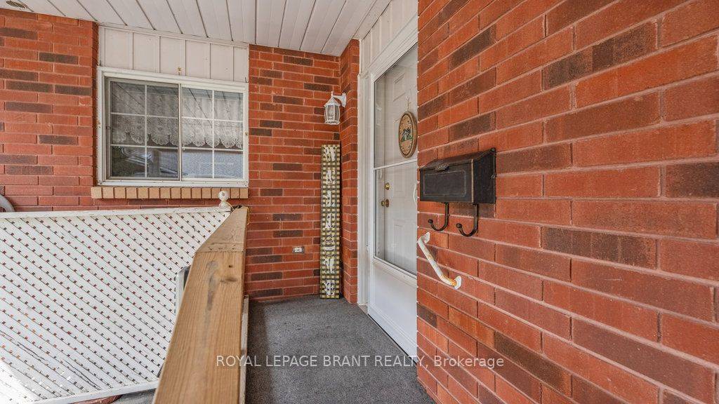 Brantford, ON N3R 7Y7,570 West ST #23