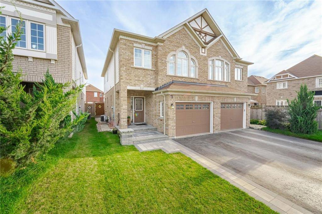 3 DENNY Street, Ajax, ON L1Z 0S3
