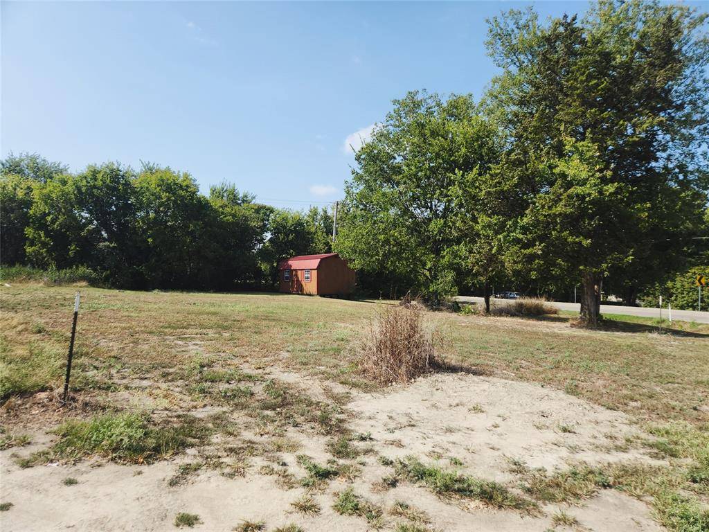 Whitewright, TX 75491,112 Oakhill Road