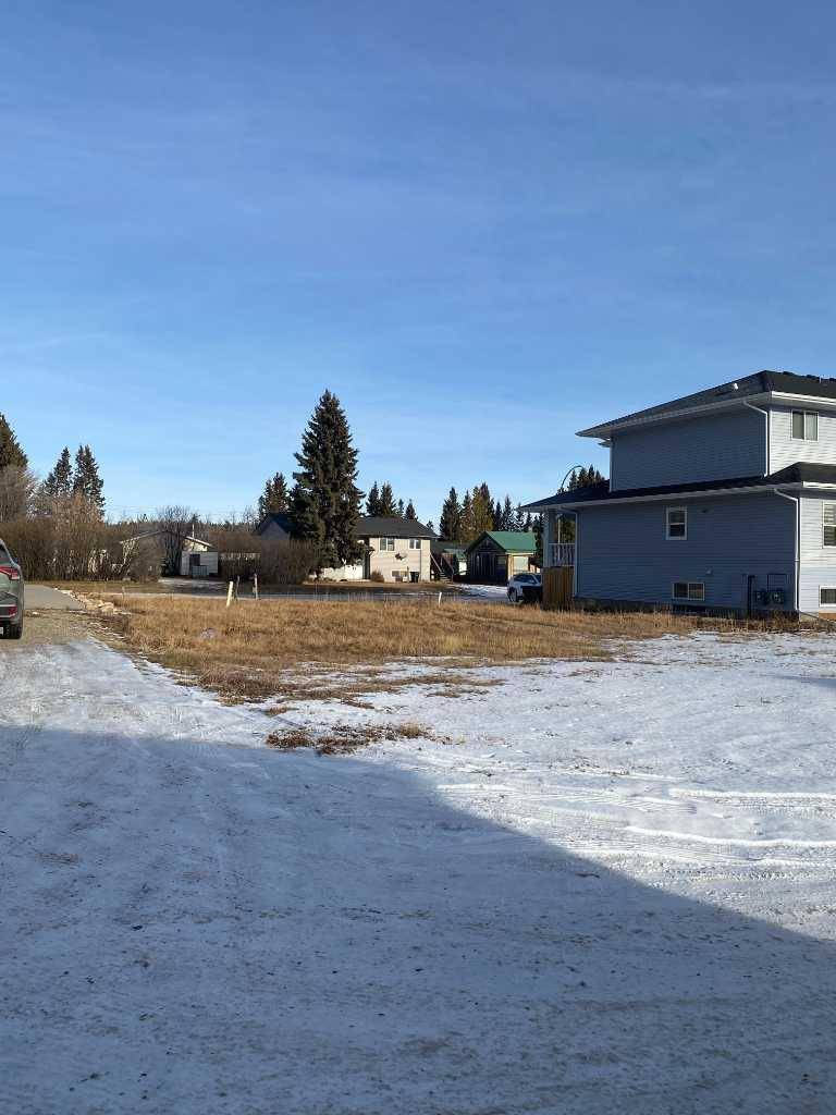 Sundre, AB T0M 1X0,609 5 AVE SW