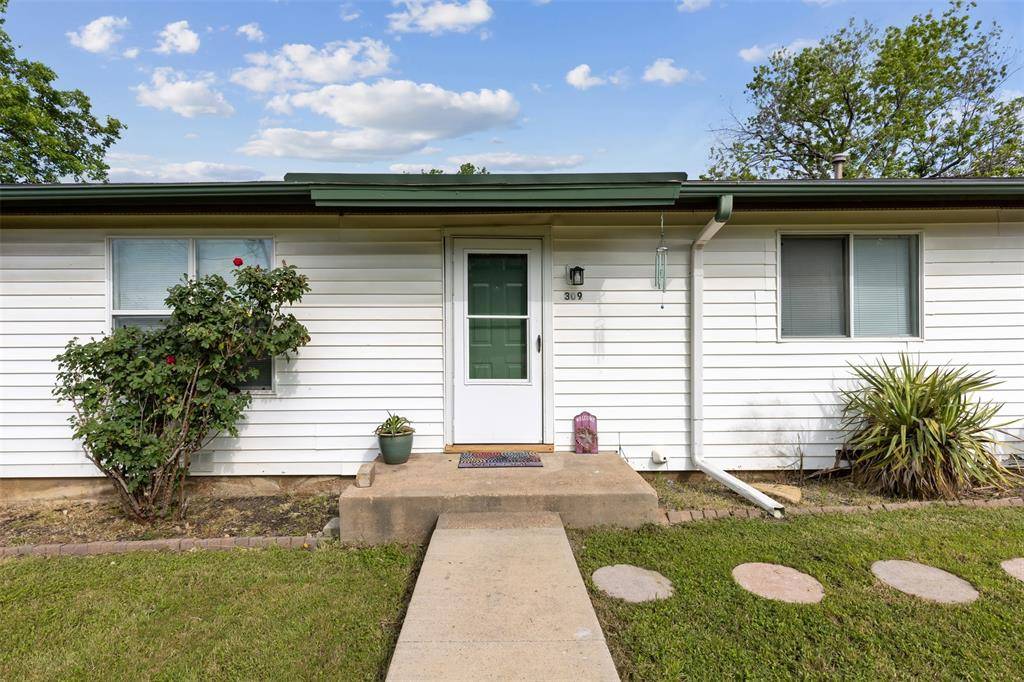 Godley, TX 76044,309 N 5th Street