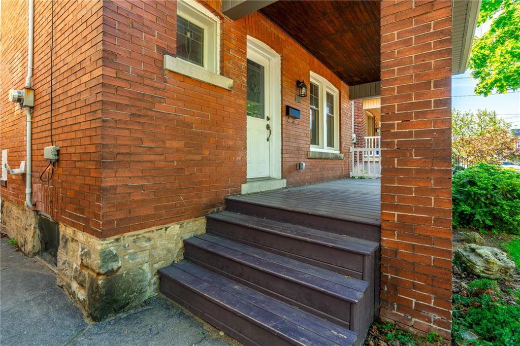 266 STINSON Crescent, Hamilton, ON L8N 1T7