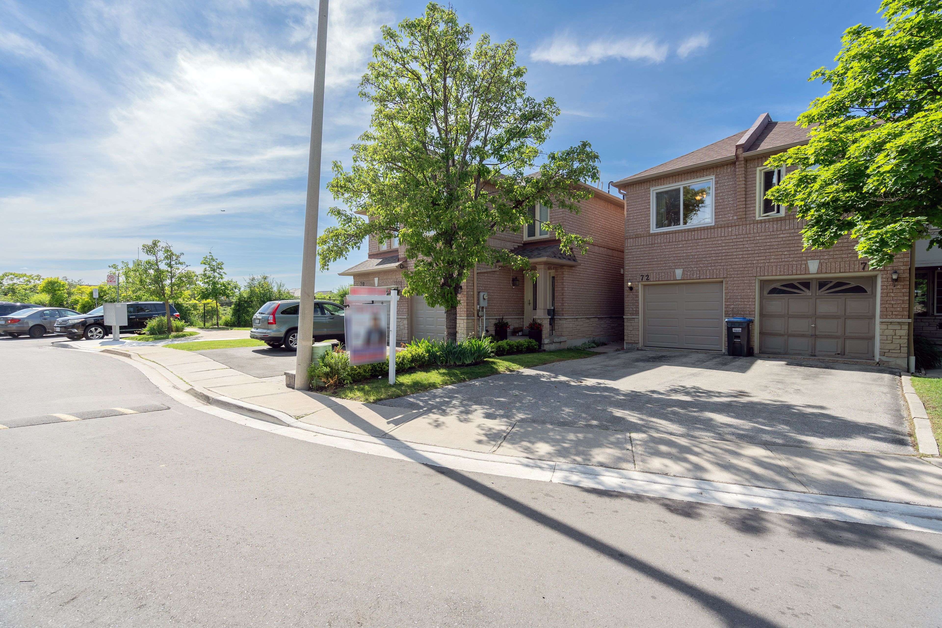 Mississauga, ON L5V 2H6,5420 Fallingbrook DR #72