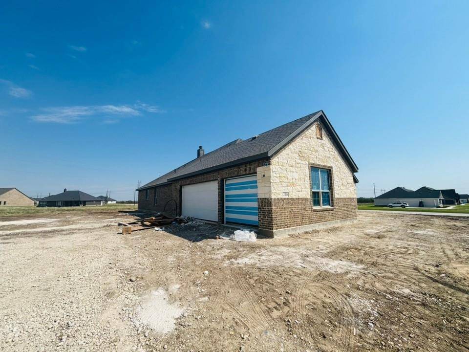 Valley View, TX 76272,240 Roosevelt Lane