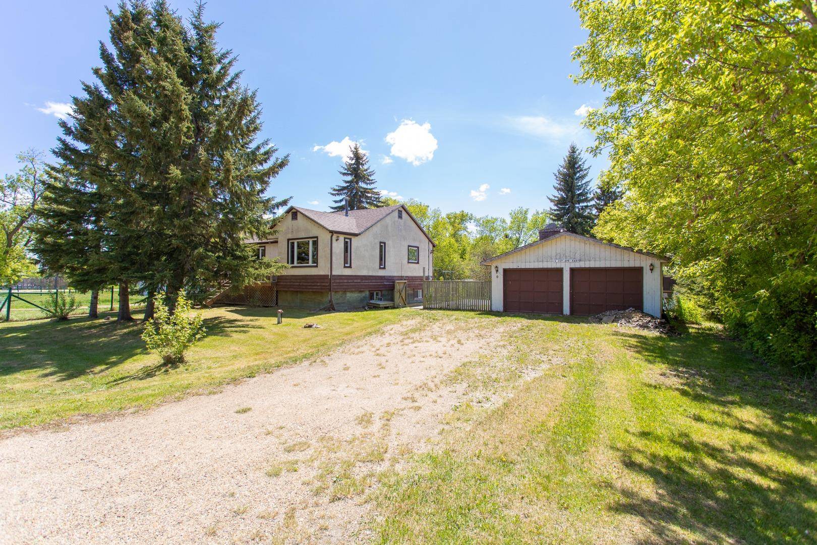 Joffre, AB T4L 2N2,9 1 AVE