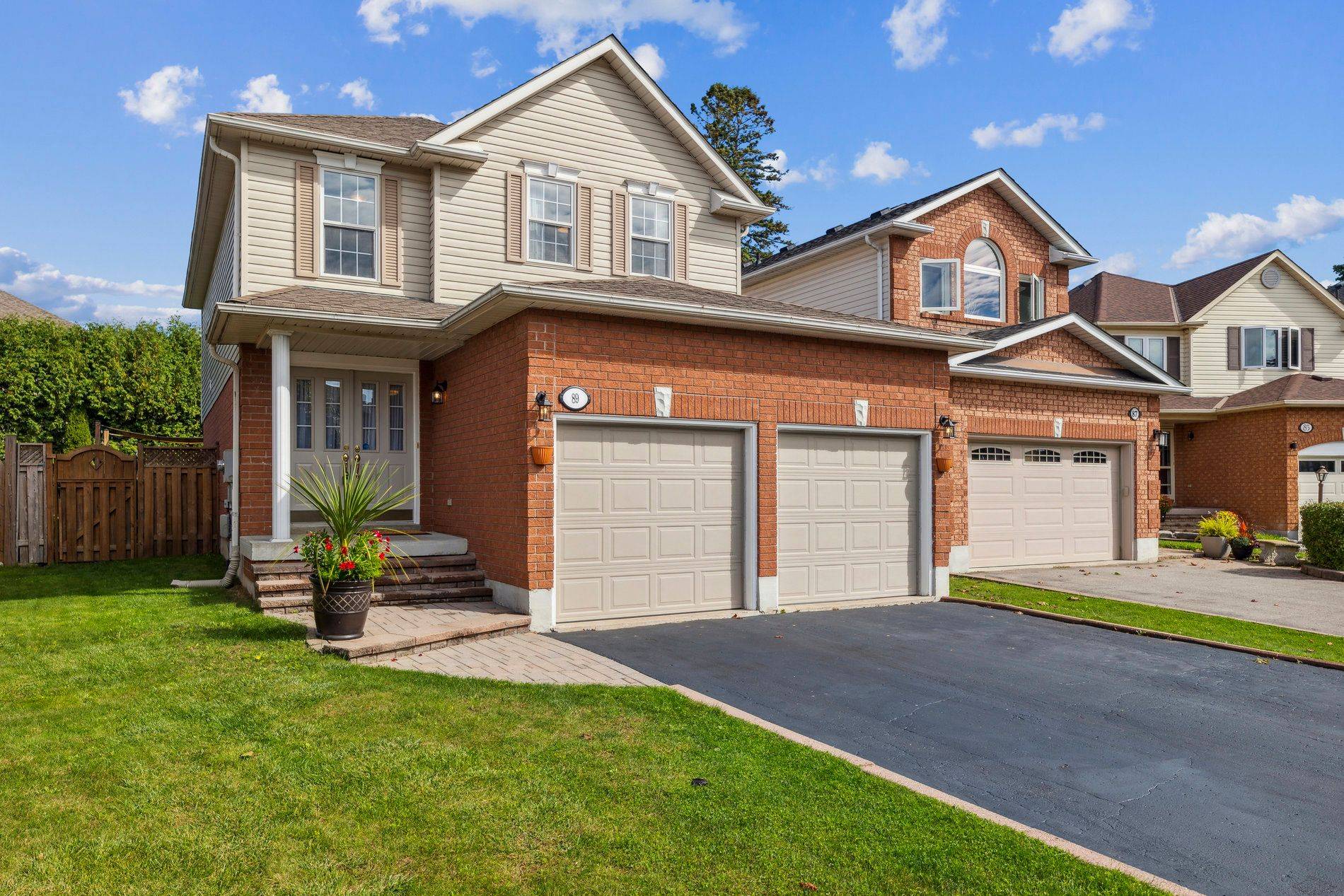 Clarington, ON L1E 3B1,89 Sagewood AVE