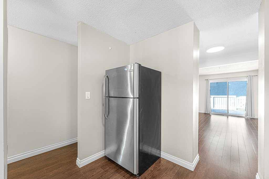 Calgary, AB T2J 0A4,251 90 AVE SE #68