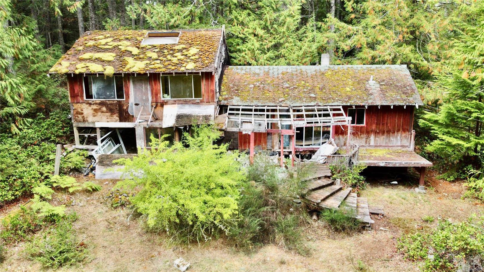 Whaletown, BC V0P 1Z0,700 Whaletown Rd