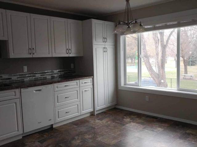 455 CAMPBELL AVE, Kamloops, BC V2B 3R8