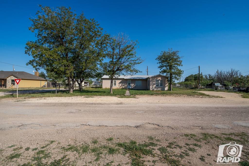 Sterling City, TX 76951,18 8th St