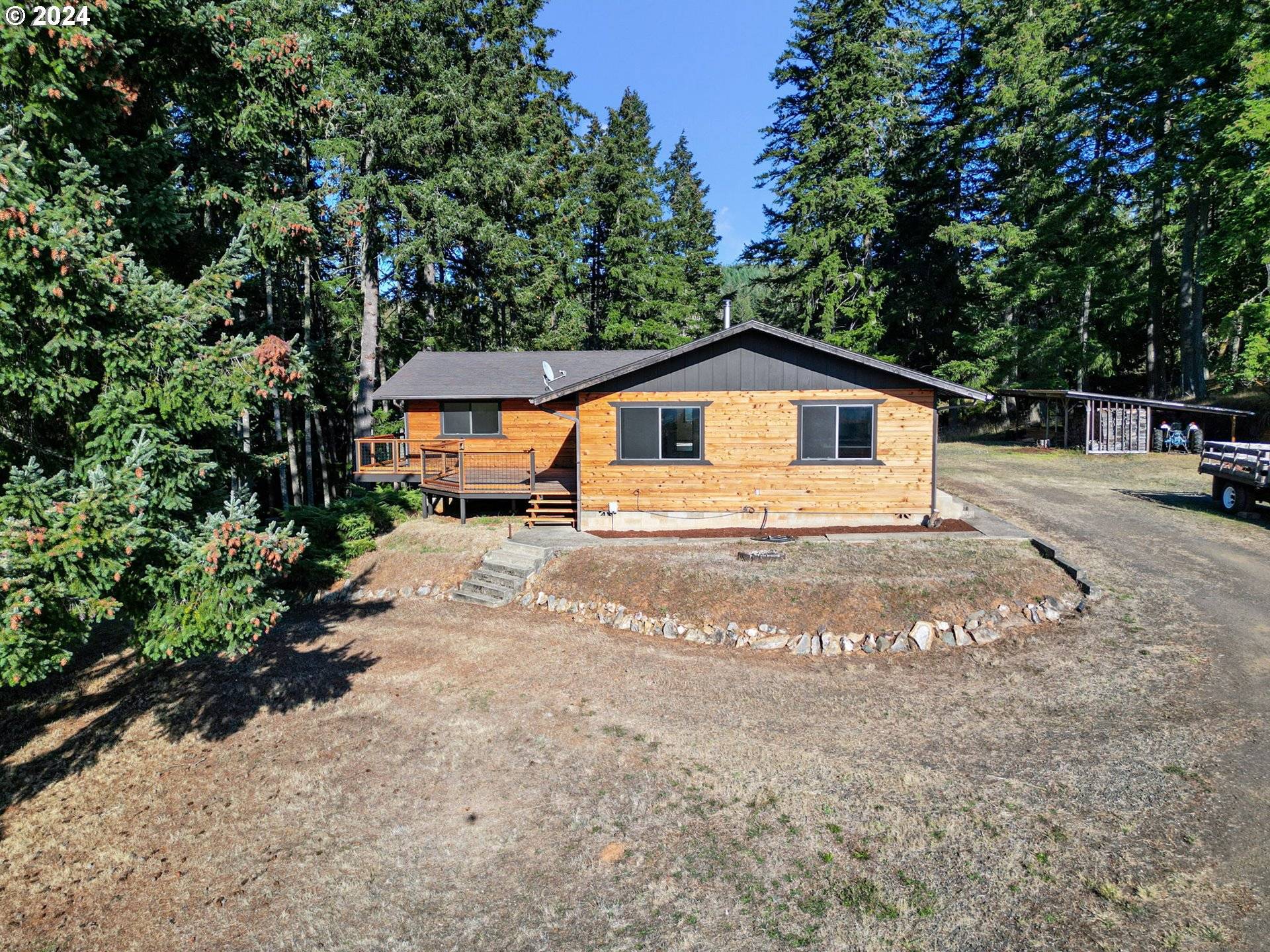 Oakland, OR 97462,670 OAKWOOD DR