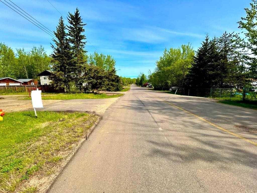 Lac La Biche, AB T0A 2C0,385, 13441 Twp Rd 665A