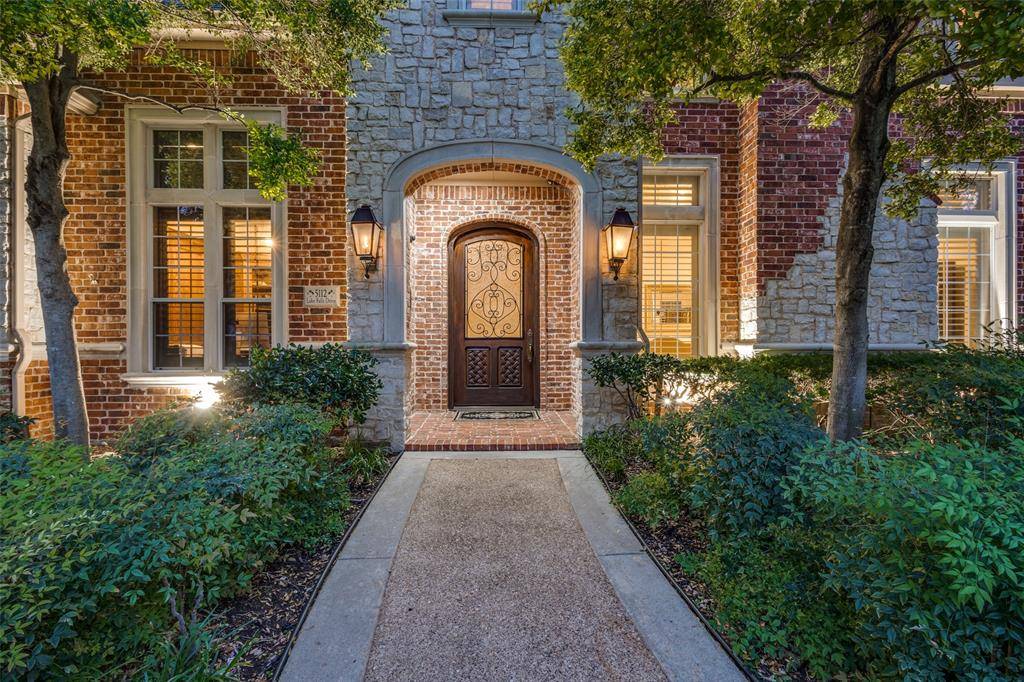 Plano, TX 75093,5112 Lake Falls Drive