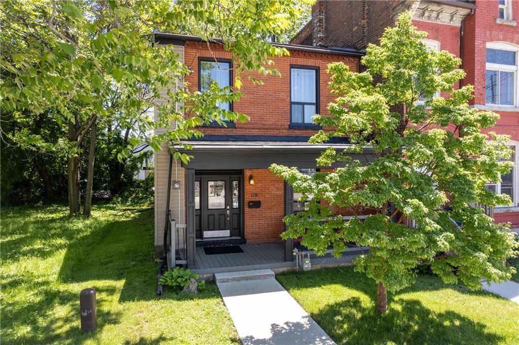 128 PARK Street N, Hamilton, ON L8R 2N3