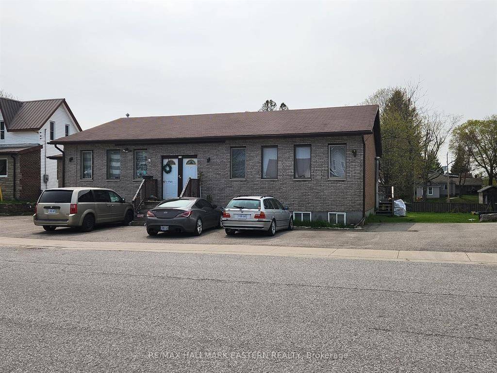 Kawartha Lakes, ON L0A 1K0,217 John ST