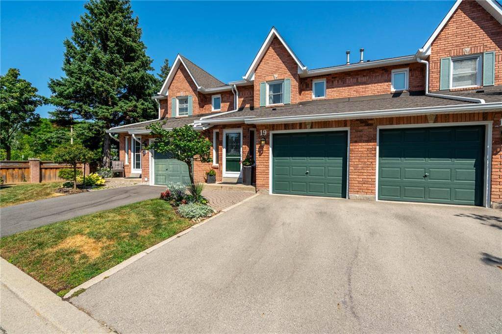 Burlington, ON L7P 4R4,2155 DUNCASTER Drive #19