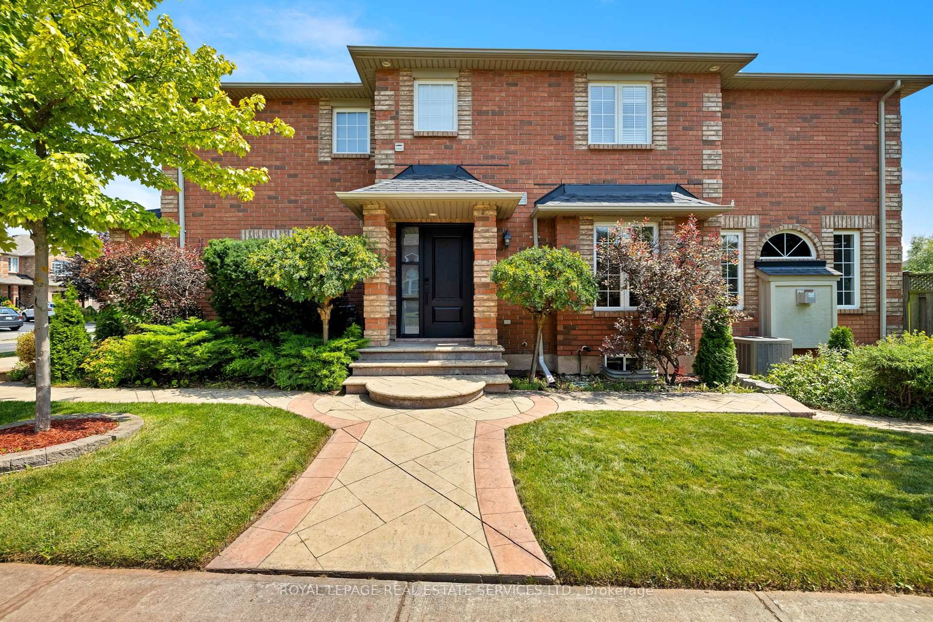 Oakville, ON L6M 4R2,2042 Springdale RD