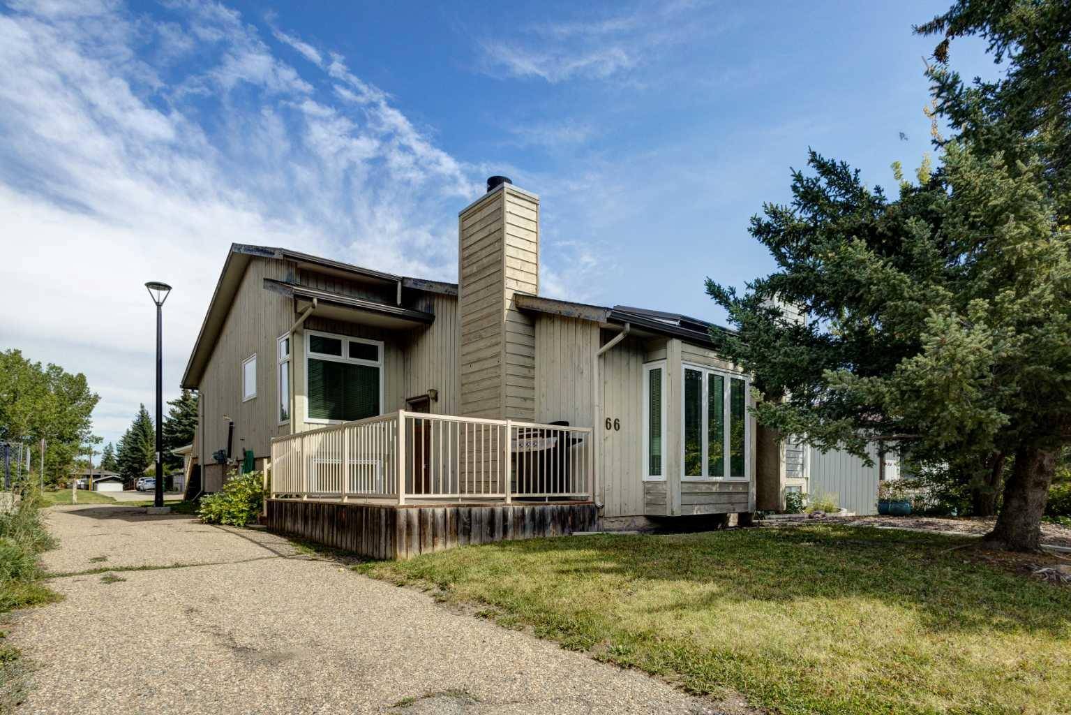 Calgary, AB T2W 3Y3,66 Cedarbrook WAY SW