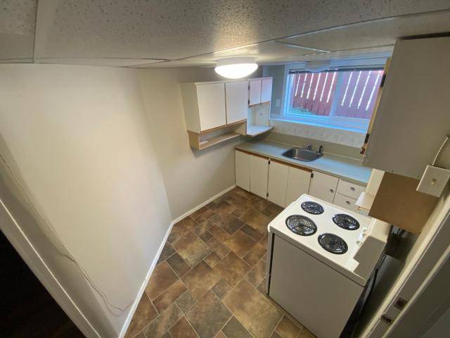 Kamloops, BC,383 WADDINGTON DRIVE