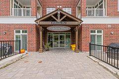 Oro-medonte, ON L4M 4Y8,40 Horseshoe BLVD #209