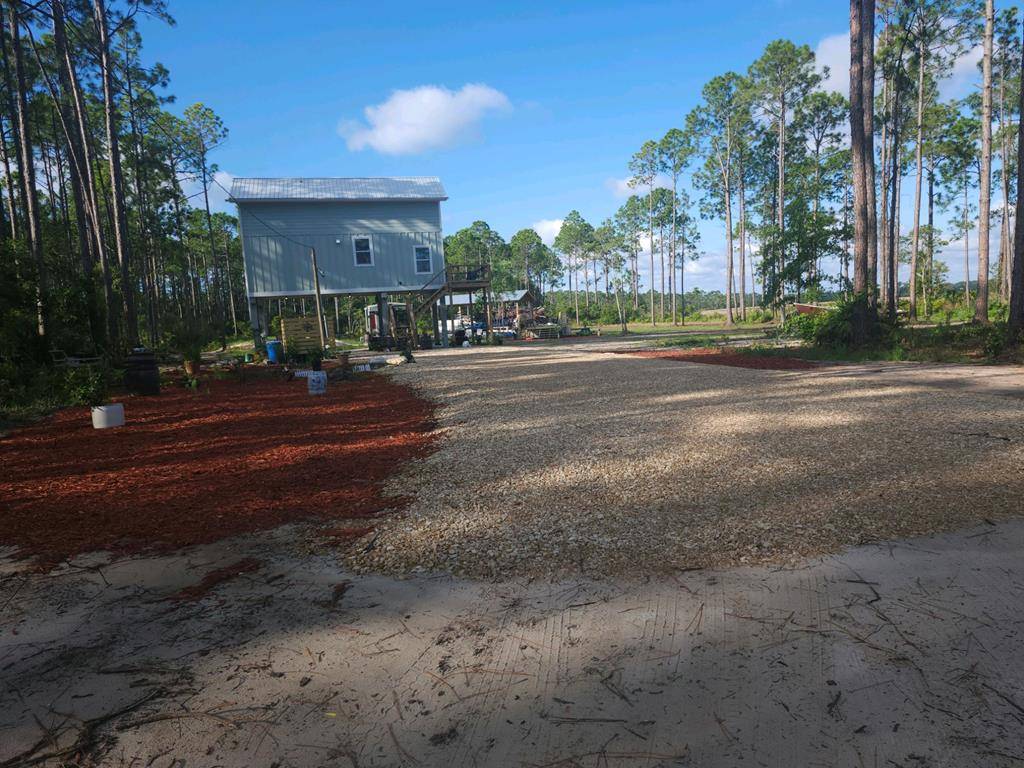 Carrabelle, FL 32322,188 West Dr