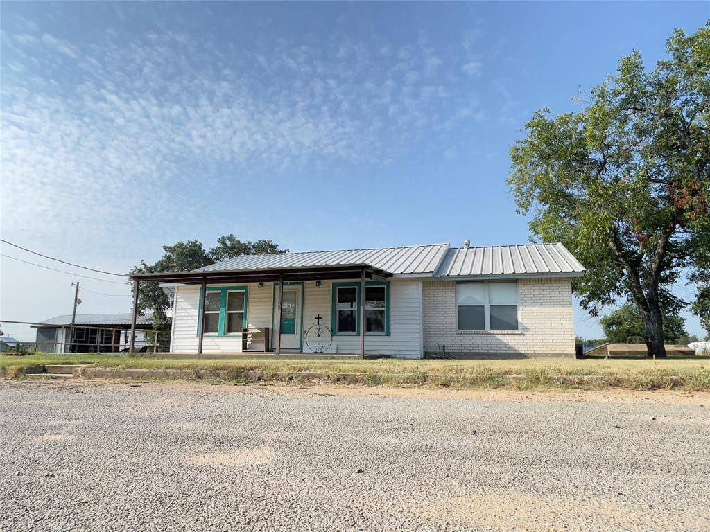 Gustine, TX 76455,105 W Liveoak Street