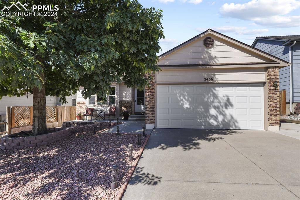 Colorado Springs, CO 80915,2456 Duffield DR