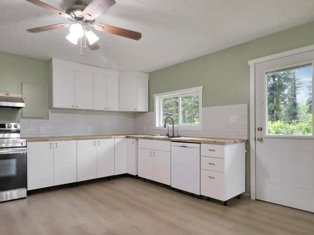 35 LODGE DRIVE, Clearwater, BC V0E 1N2