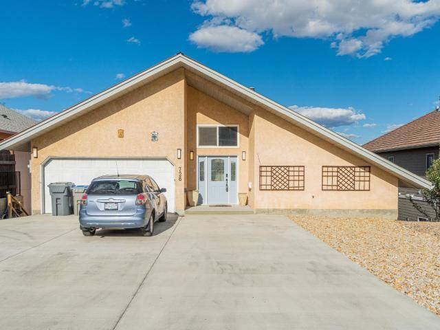 728 CHAPARRAL PLACE, Kamloops, BC V2C 5W4