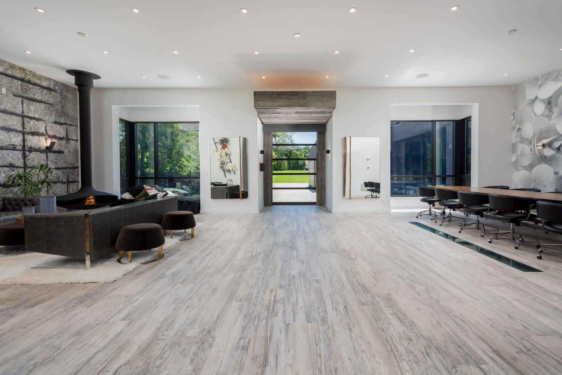 Richmond Hill, ON L4E 3H9,390 Sunset Beach RD