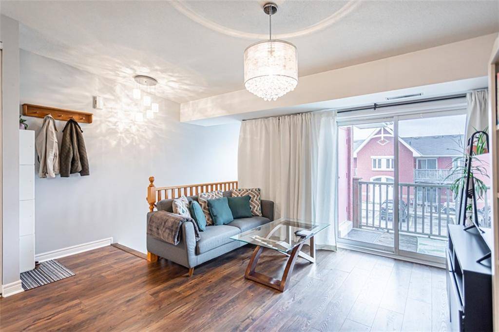 Burlington, ON L7M 4R4,4140 FOXWOOD Drive