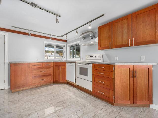 1429 SOUES STREET, Clinton, BC
