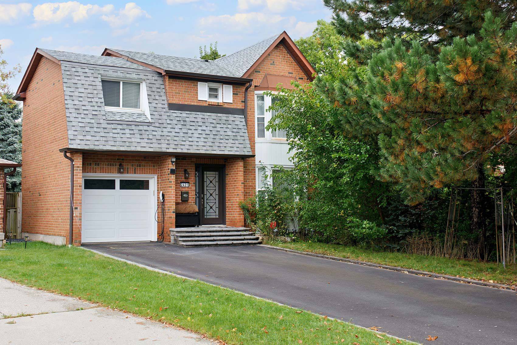 Mississauga, ON L5L 3M6,2431 Ploughshare CT