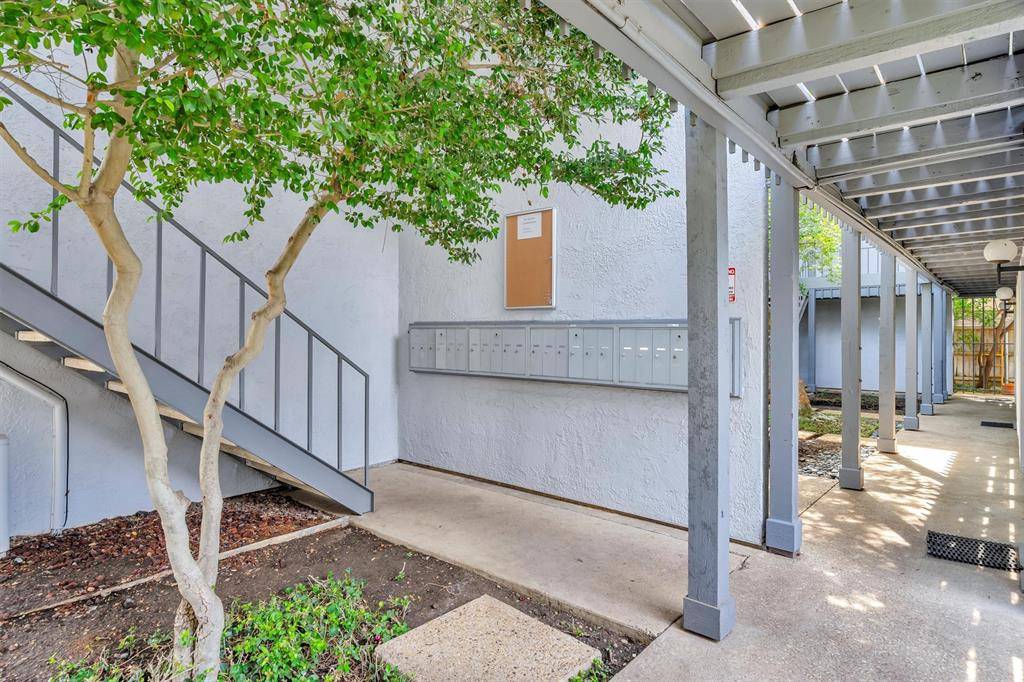 Dallas, TX 75219,3827 Gilbert Avenue #203