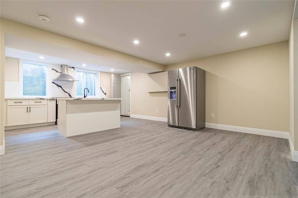 176 MOHAWK Road #2, Ancaster, ON L9G 2W9