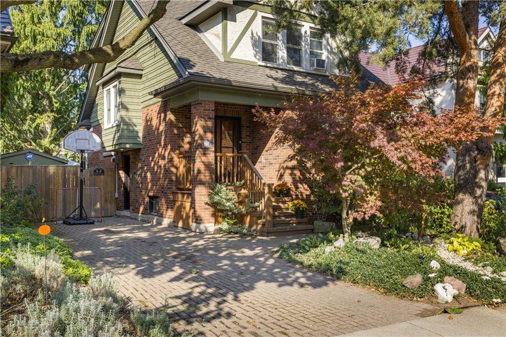 74 HYDE PARK Avenue, Hamilton, ON L8P 4M7