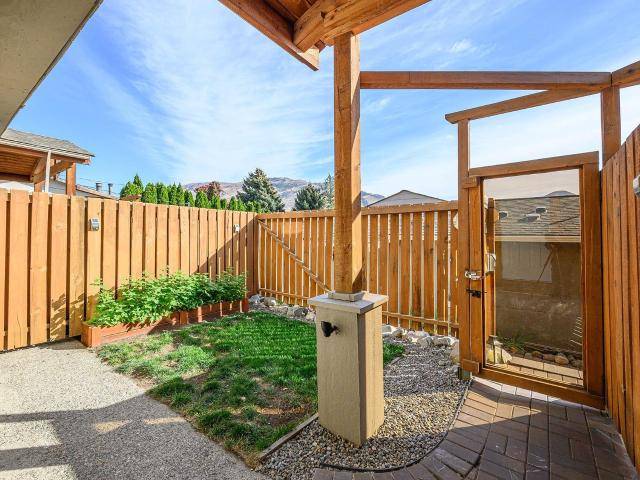 110 870 MCQUEEN DRIVE, Kamloops, BC V2B 7X9