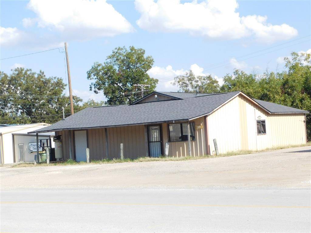 Hubbard, TX 76648,604 NE 4th Street