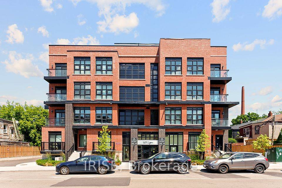 Toronto E01, ON M4M 2P5,485 Logan AVE S #207