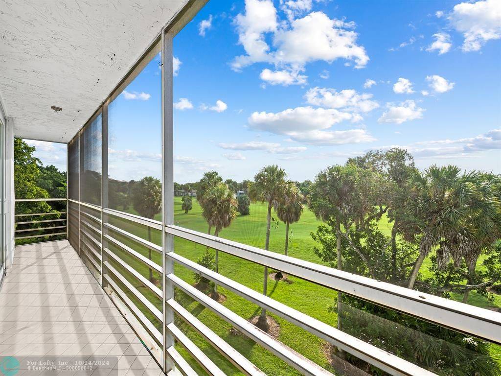 Pompano Beach, FL 33069,806 Cypress Grove Ln  #412