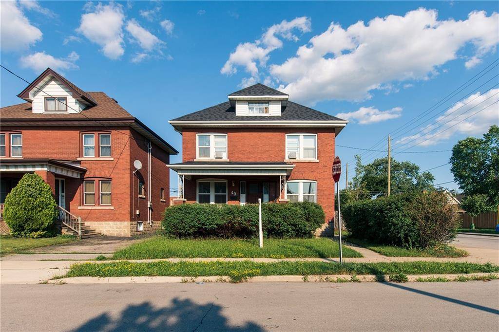 Hamilton, ON L8K 2K7,49 PROVINCE Street S #1