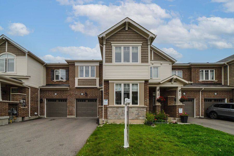 Milton, ON L9T 7E7,514 Fir CT