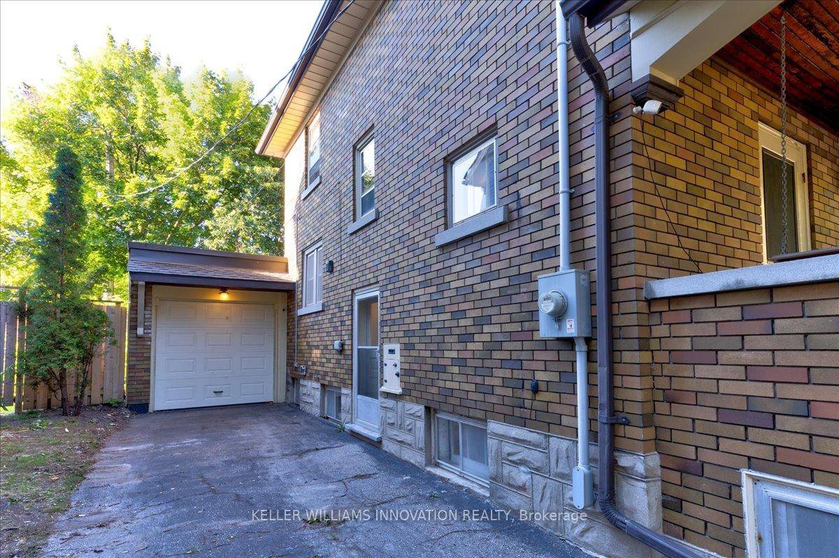 Kitchener, ON N2M 1X1,19 Homewood AVE